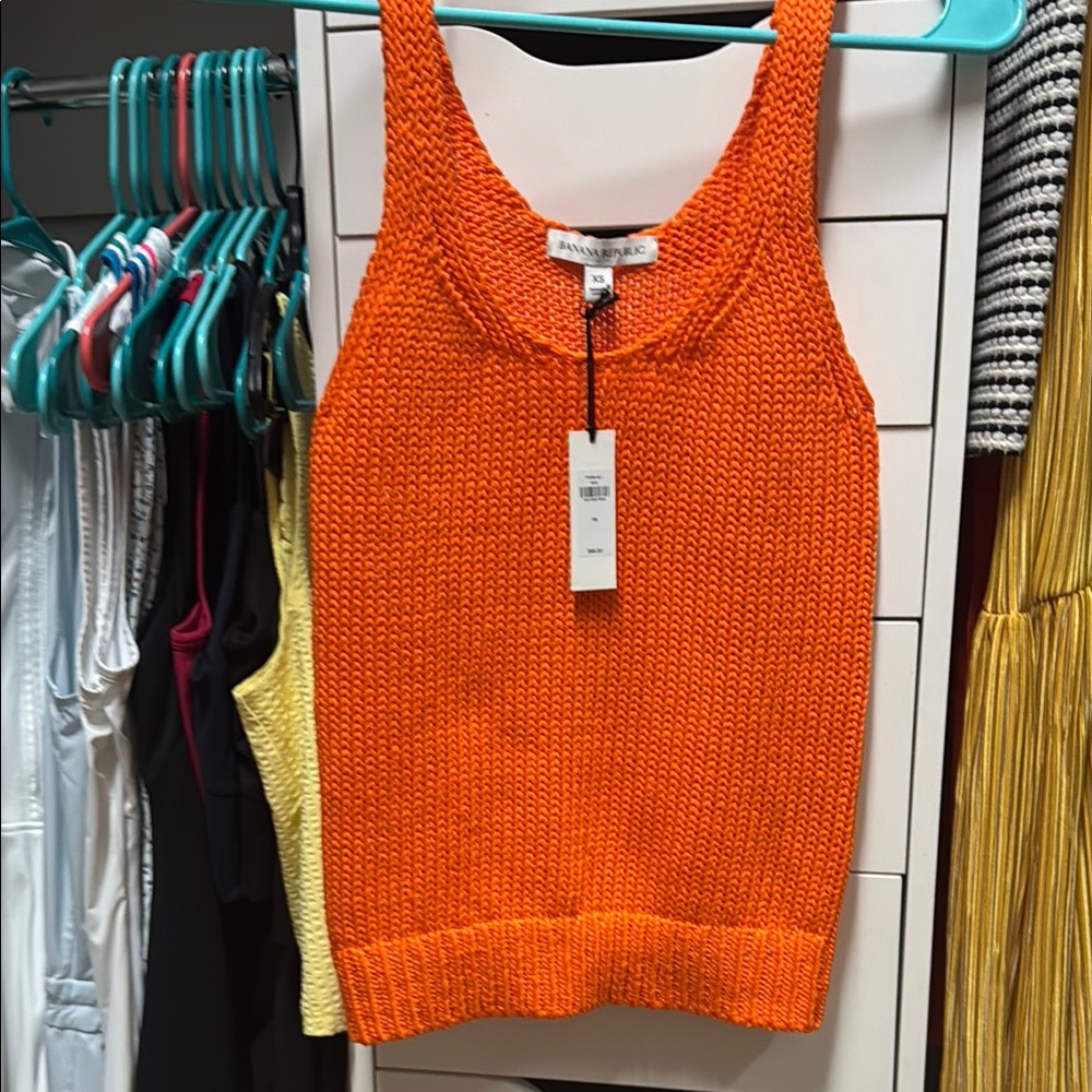 NWT  banana republic orange knit sweater tank top